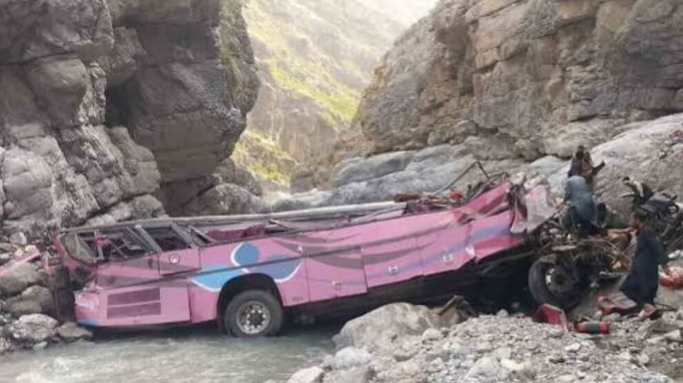 pakistan’da-trafik-kazasi:-40-can-kaybi