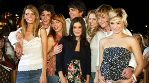 peter-gallagher-and-kelly-rowan-reunite-20-years-after-the-oc.-finale,-delighting-fans