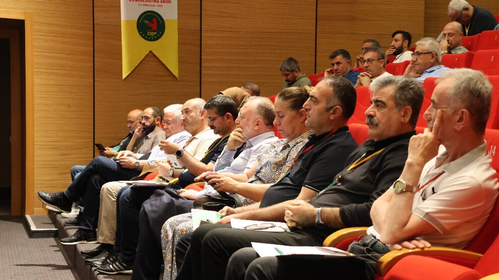 ekonomi-calistayi:-mazeretlere-basvurmadan-cozum-uretmeliyiz