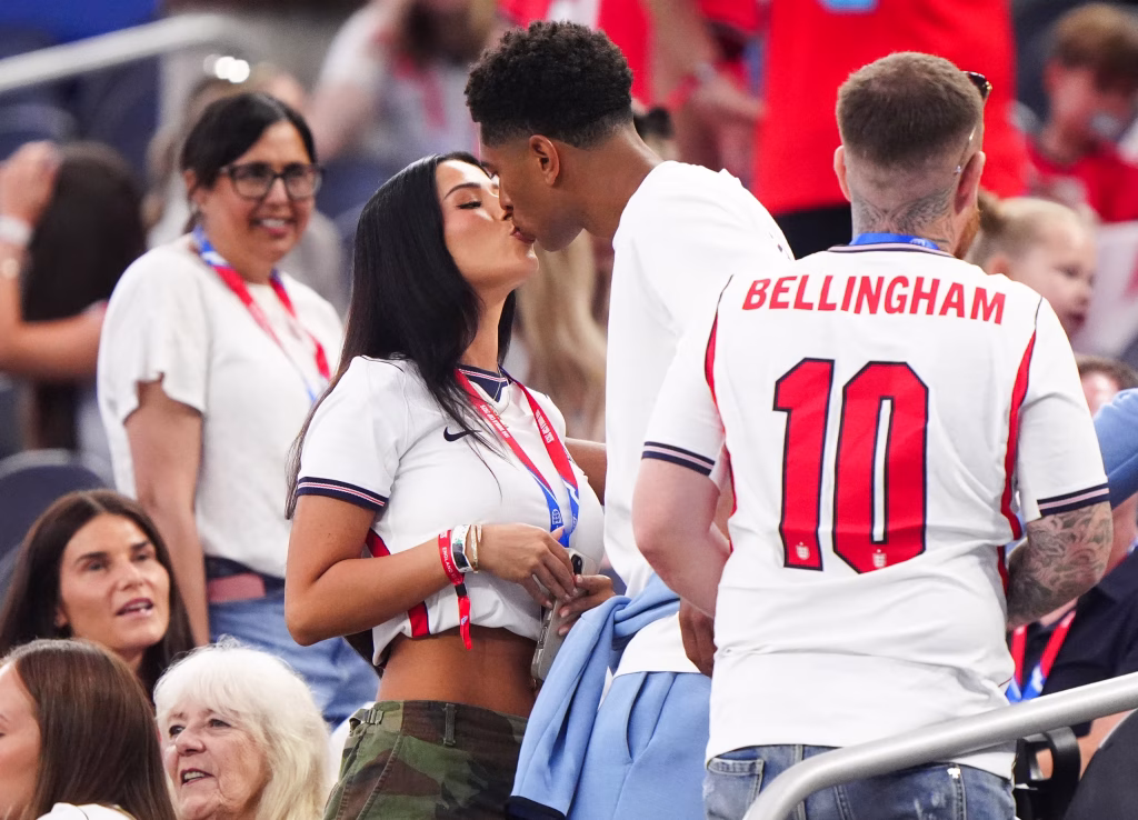 who-is-jude-bellingham’s-girlfriend?-inside-ashlyn-castro’s-low-key-romance-and-social-media-fame