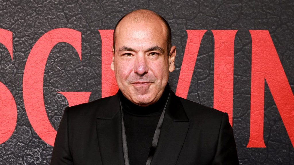 rick-hoffman-debuts-dramatic-new-look-after-impressive-weight-loss-journey