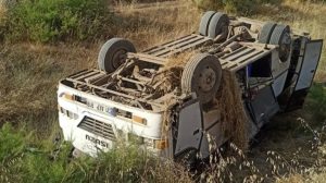 tarim-iscilerini-tasiyan-minibus-kaza-yapti:-16-yarali