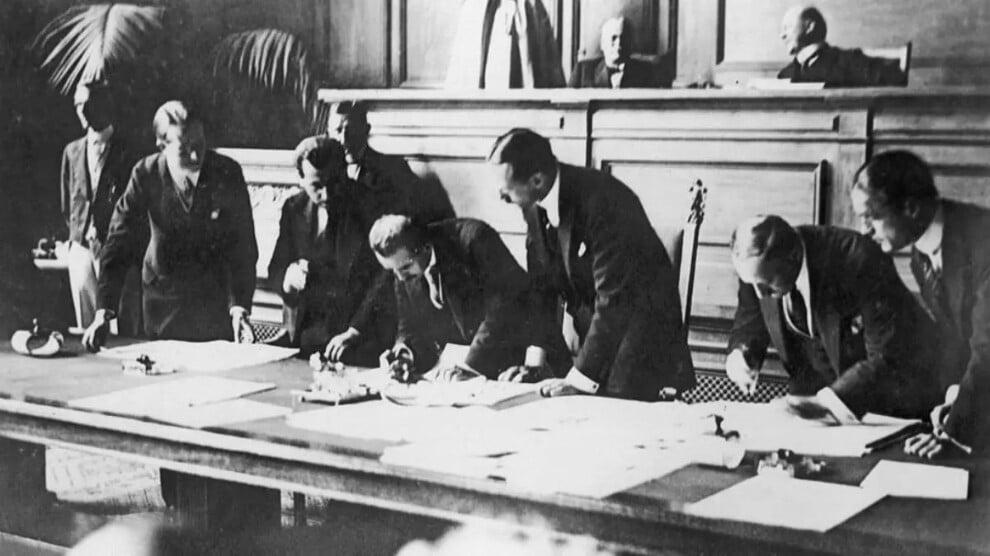 korkmaz:-lozan-sonrasi-paradigma-degismeden-demokratiklesme-mumkun-degil