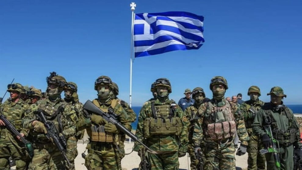 yunanistan-4,2-milyar-euroluk-silahlanma-programini-baslatti
