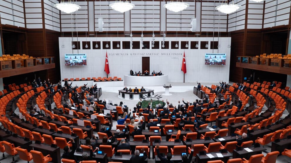 yeni-parti-meclis-sitesine-eklendi