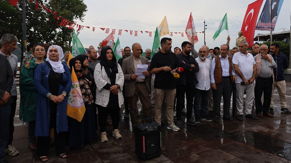 dem-parti’den-sariyer’deki-irkci-saldiriya-tepki:-irkcilik-turkiye’nin-gelismesinde-bir-engeldir