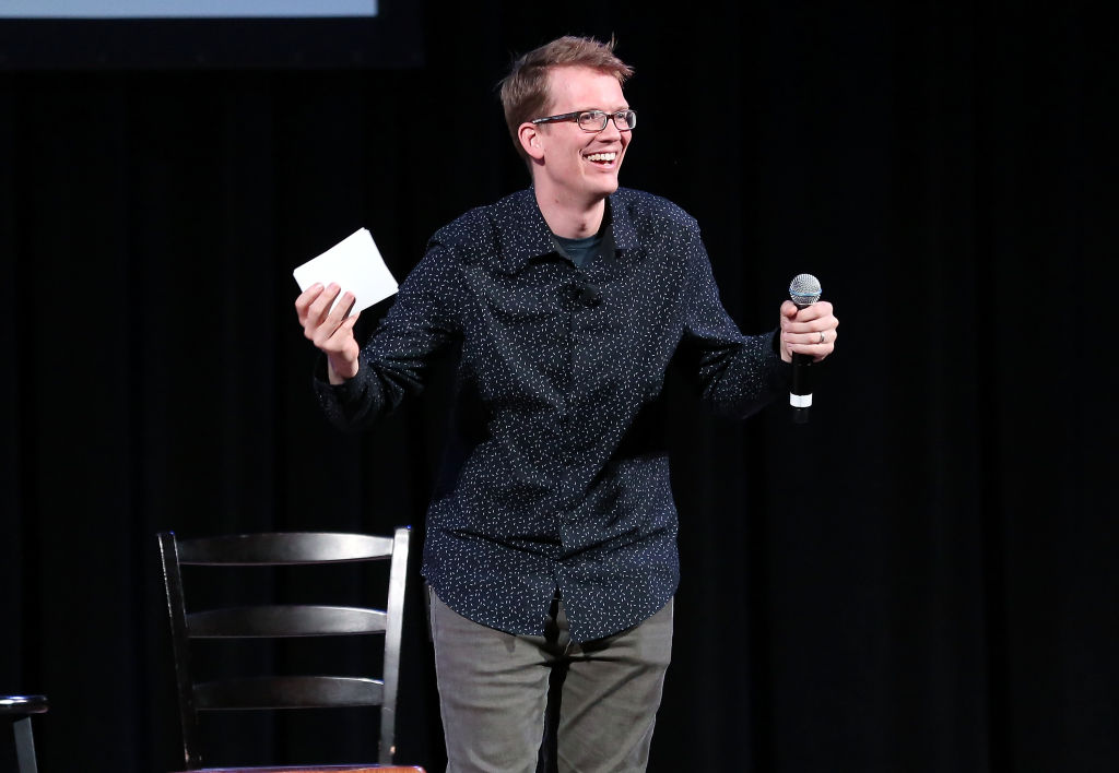 youtuber-hank-green-says-his-ai-usage-is-‘not-healthy’-|-techcrunch