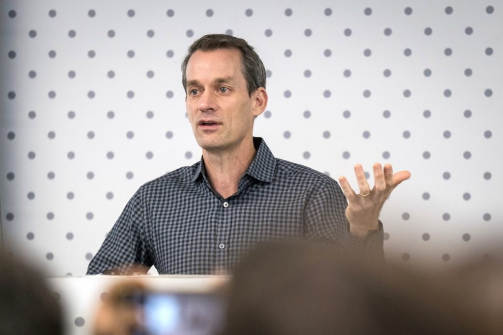 jeff-dean-and-other-top-ai-researchers-are-leaving-google-to-launch-their-own-startup-|-techcrunch