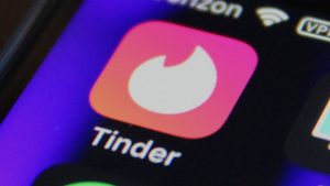 as-gen-z-reconsiders-dating-apps,-tinder’s-irl-events-expand-to-dozens-more-cities-|-techcrunch
