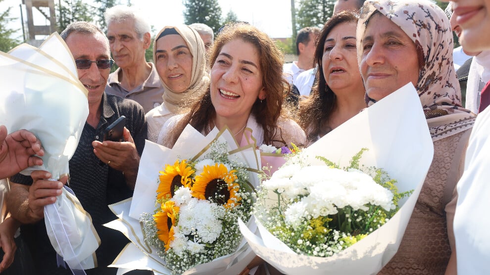 30-yil-sonra-tahliye-edilen-sonay-mengutay:-‘hepimiz-surecin-parcasiyiz’