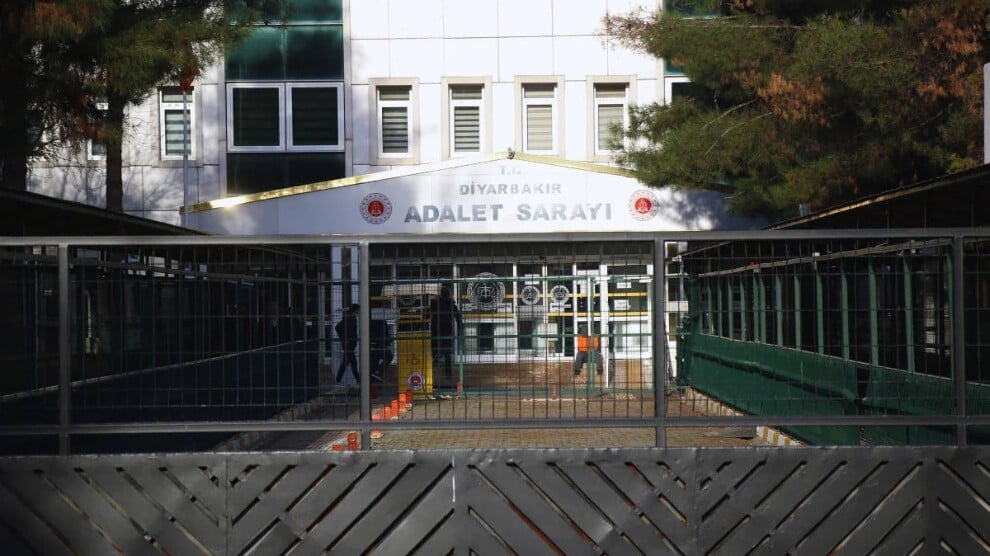amed’de-gozaltina-alinan-dort-gence-polis-siddeti