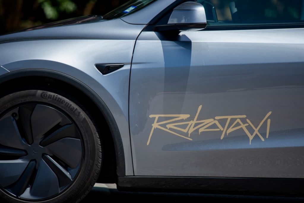 tesla,-uber,-and-waymo-all-get-the-ok-to-operate-thousands-of-robotaxis-in-nevada-|-techcrunch