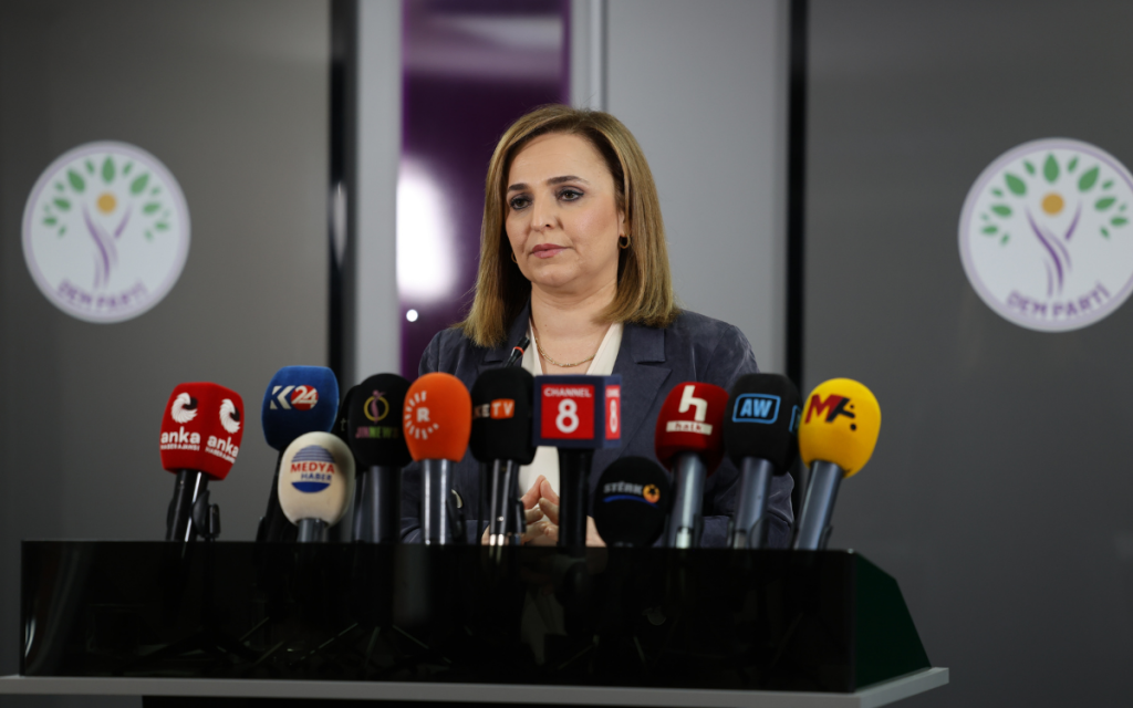 dem-party-calls-to-invite-mazloum-abdi-and-ilham-ahmed-to-turkey