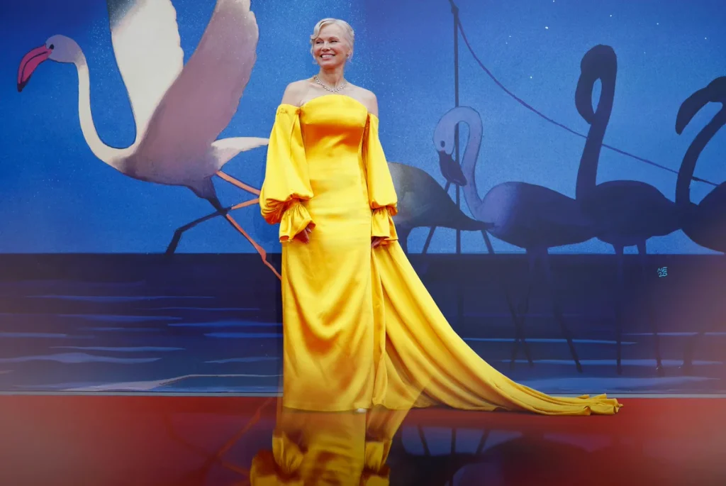 pamela-anderson-stuns-in-bold-yellow-gown-at-venice-film-festival