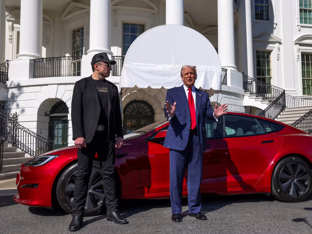 donald-trump-car-collection:-from-rolls-royce-and-ferrari-to-the-beast