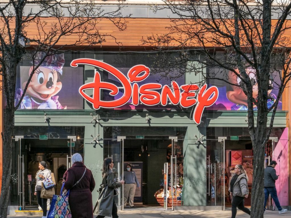 disney’s-first-cto-led-an-ai-startup-it-once-accused-of-copying-its-characters-|-techcrunch