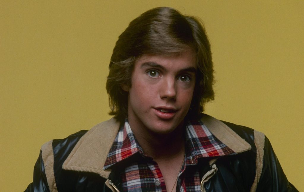 shaun-cassidy-turns-68:-from-1970s-teen-idol-to-television-writer-and-back-on-stage