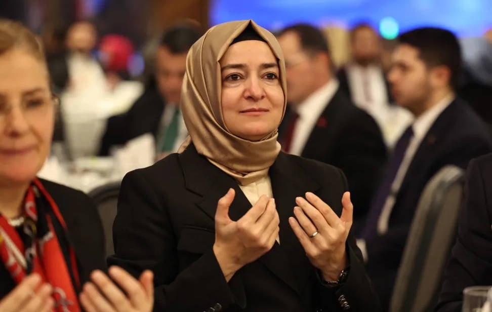 investment-fund-crisis:-akp-deputy-chair-resigns-after-substantial-gains-alleged-as-dozens-jailed