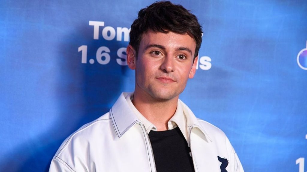 tom-daley’s-lady-godiva-transformation:-olympic-star-makes-drag-debut-in-stunning-new-look