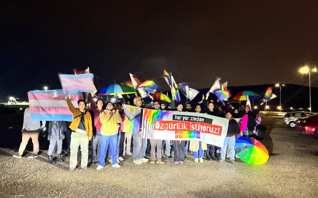 lgbti+-activists-protest-outside-ankara-prison,-demand-release-of-detainees