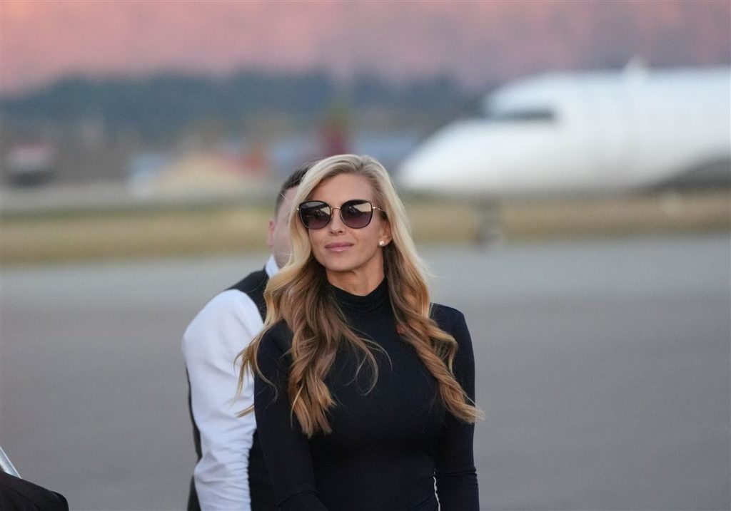 katie-zacharia’s-final-moments-as-donald-trump’s-white-house-press-secretary-revealed