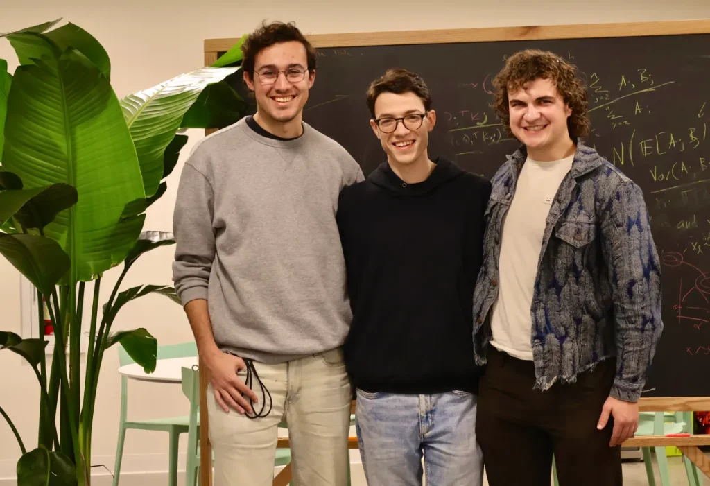 year-old-ai-lab-flapping-airplanes-raises-$1b-at-a-$6b-valuation-|-techcrunch