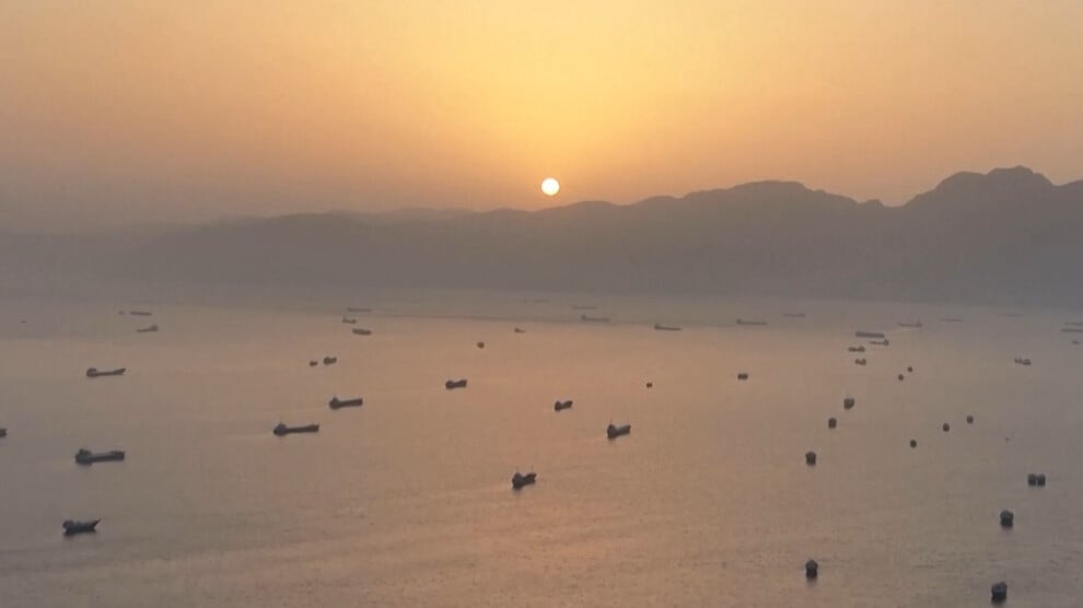 iran:-hurmuz-bogazi’nda-7-tanker-vuruldu