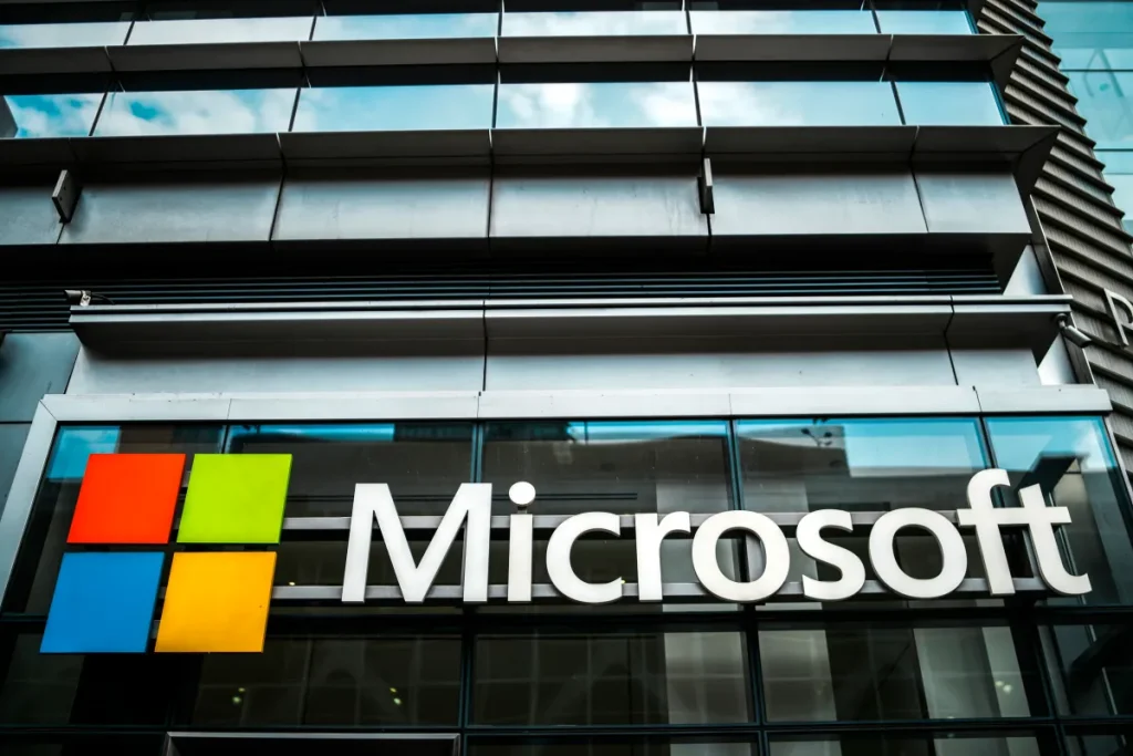 microsoft-offers-buyouts-to-around-60,000-employees-|-techcrunch