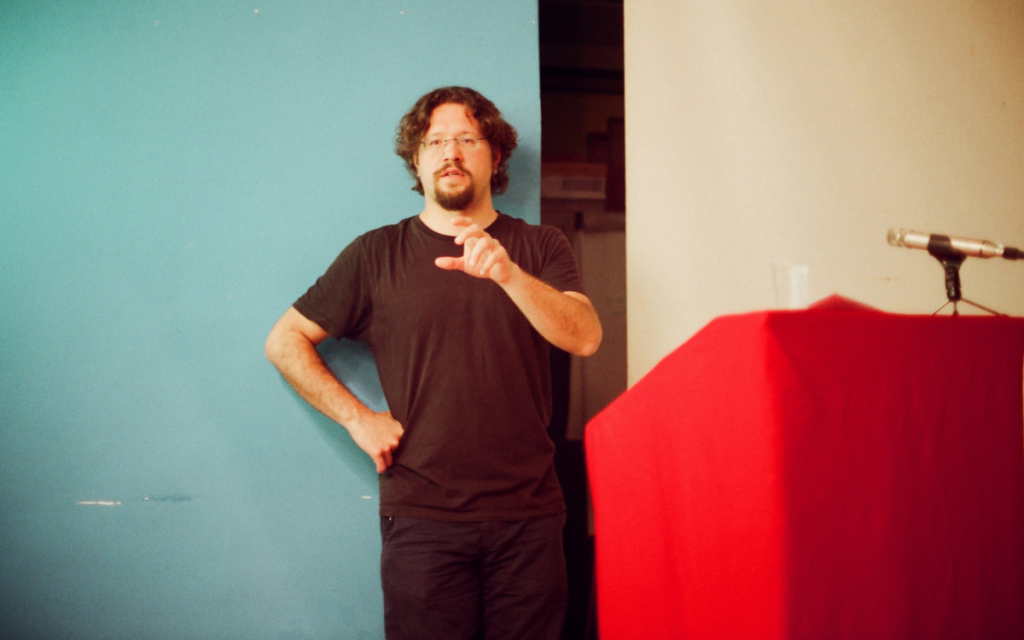 alberto-toscano:-ai’s-‘ontology-layer’-is-being-seamlessly-integrated-into-colonial-fascist-rule